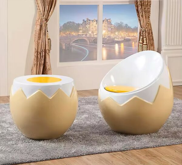 Boiled Egg Table/Chairs DKY129