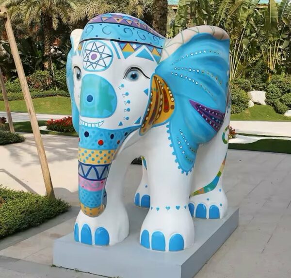 Elephant Sculpture Art DKK325