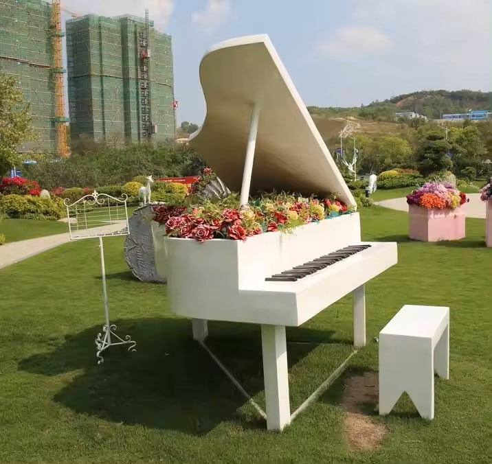 Piano Sculpture Planter DKH800